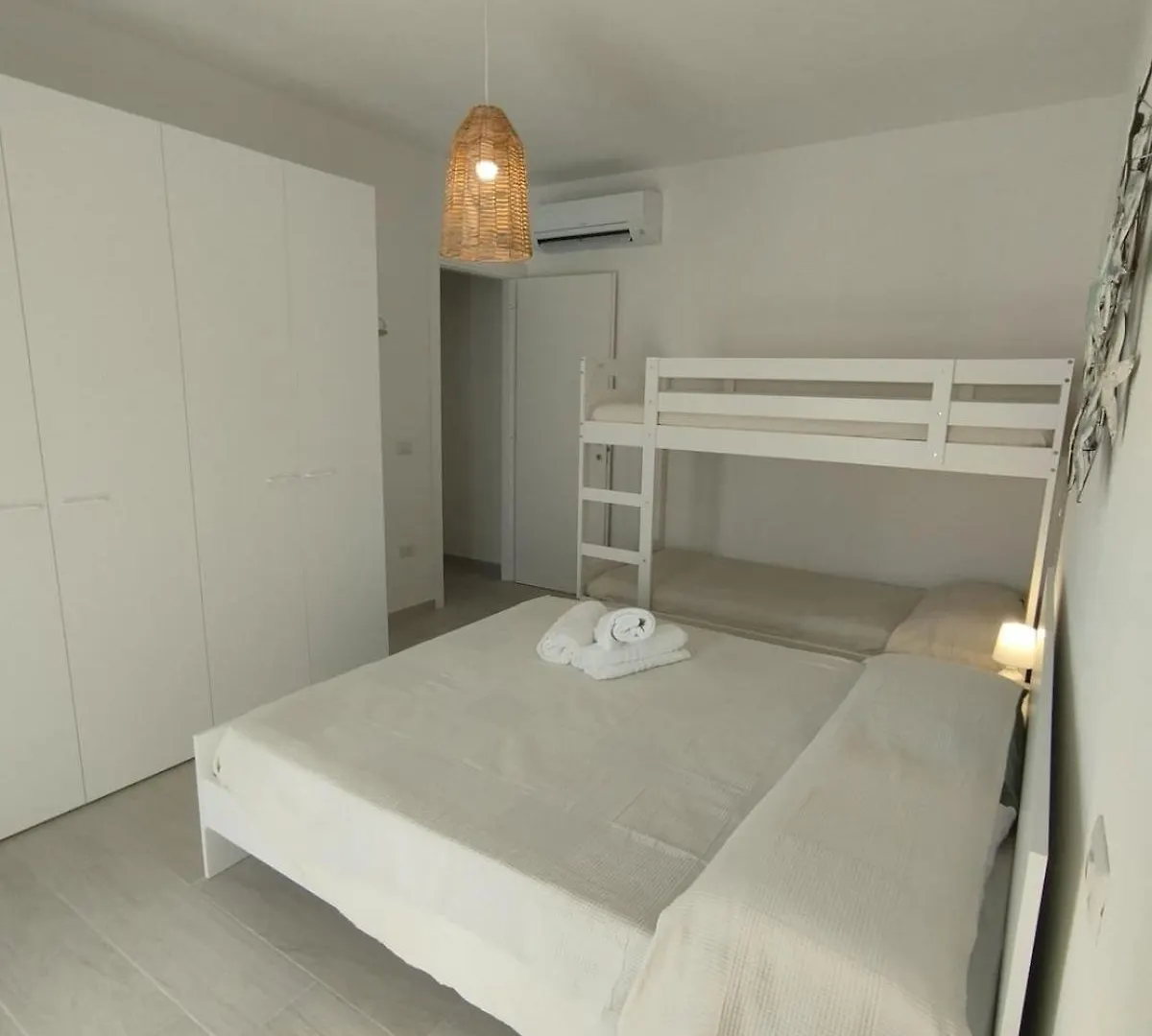 Mary G 2 In 1 Apartment La Maddalena  Italy