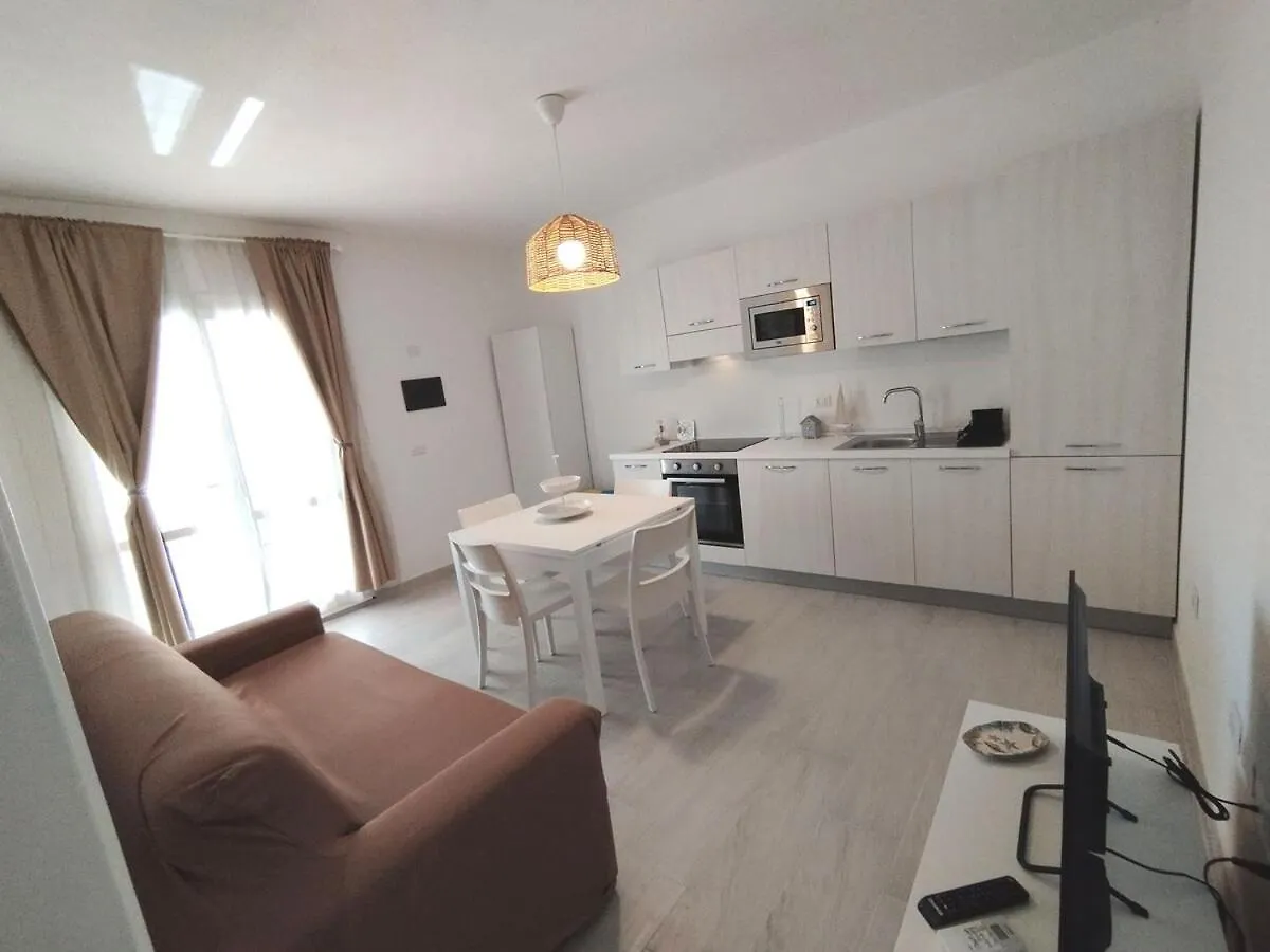 Mary G 2 In 1 Apartment La Maddalena  Italy