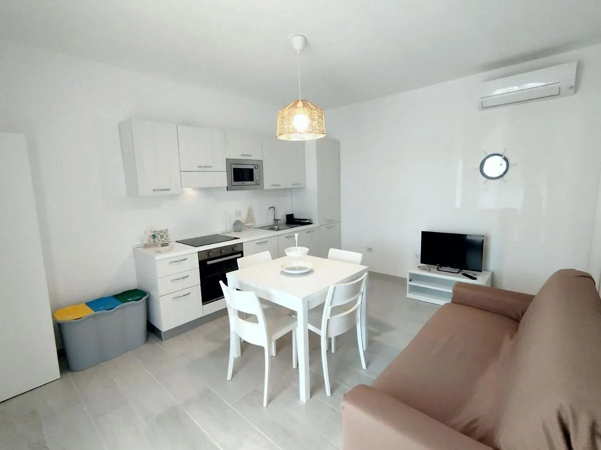 Mary G 2 In 1 Apartment La Maddalena  0*, La Maddalena (Sassari) Italy