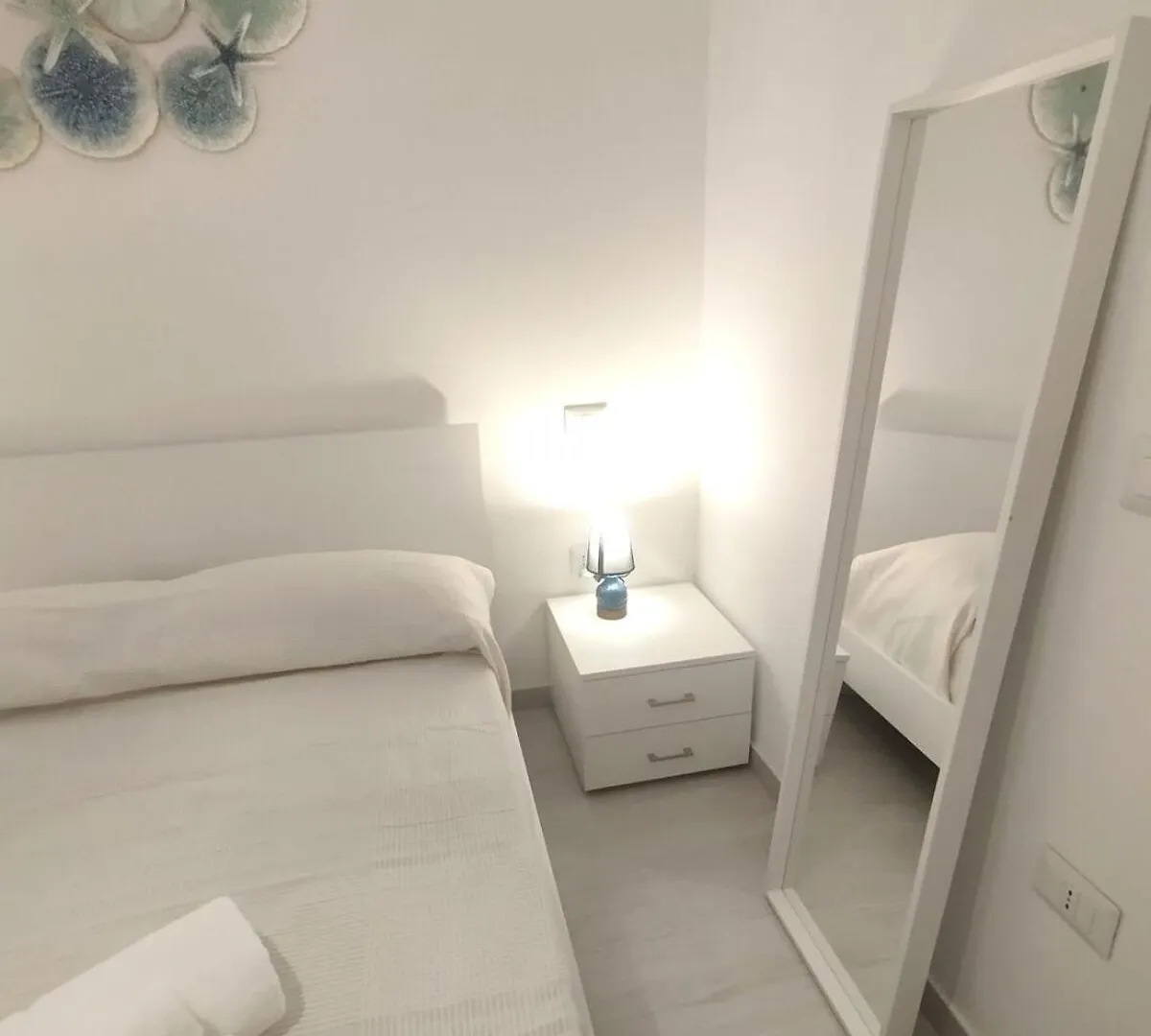 Mary G 2 In 1 Apartment La Maddalena  Italy